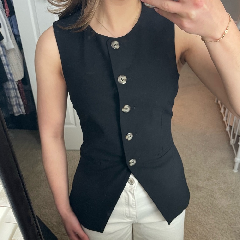Tailored Button Down Fitted Vest